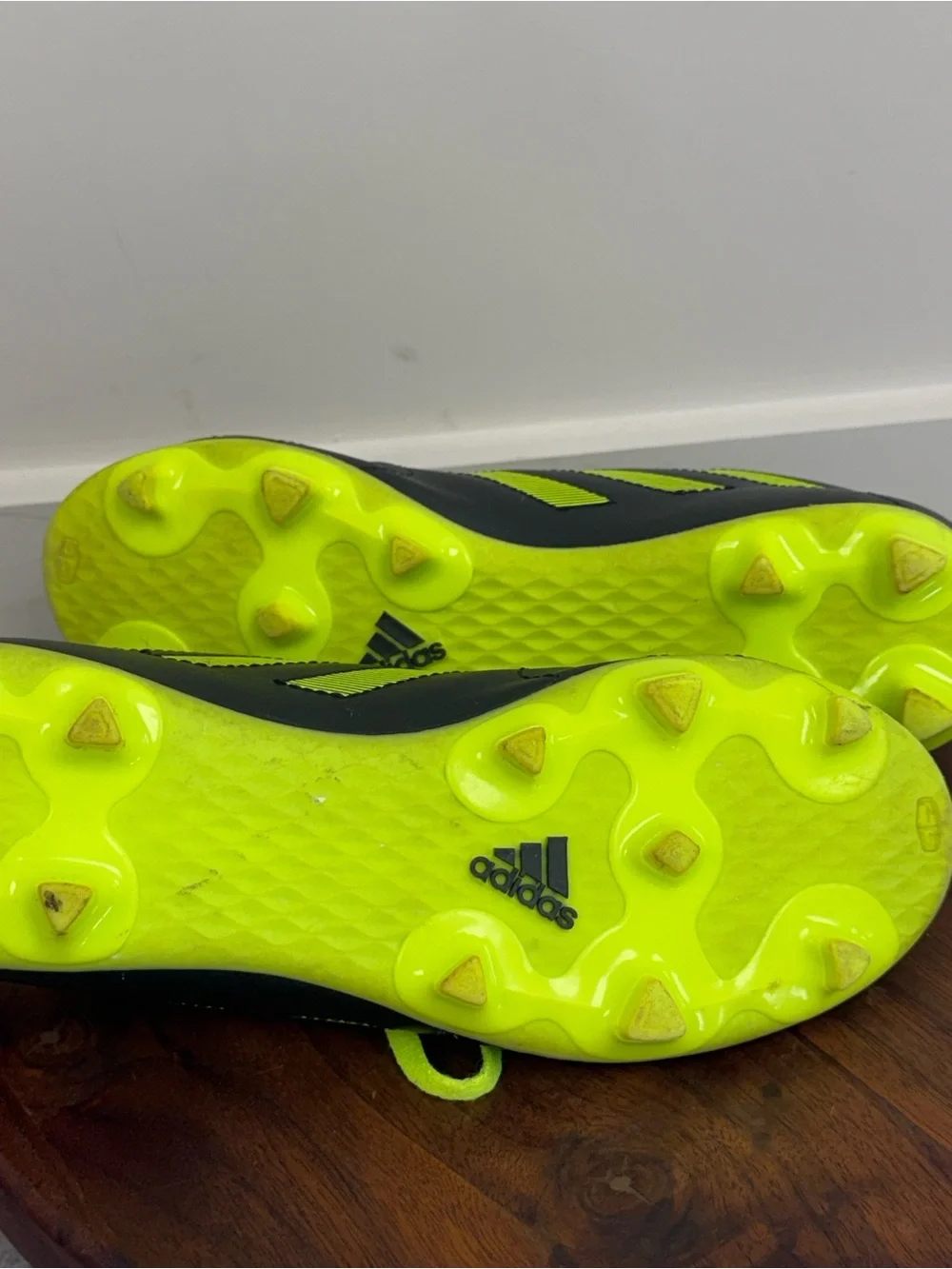 Adidas Soccer Cleats Youth Size 5.5 Black Neon Yellow FG‎ Cleats Fits Womens 7